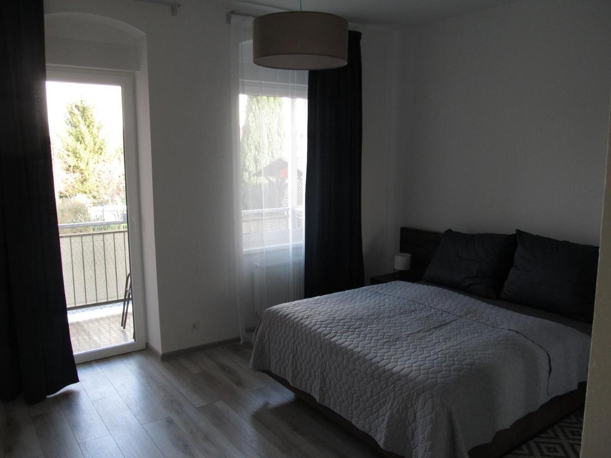 Appartment Ipsum Лёбау Экстерьер фото
